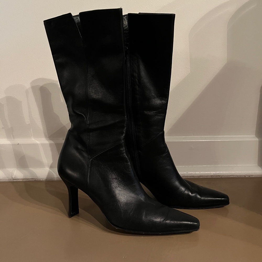sold // Stuart weitzman Boots